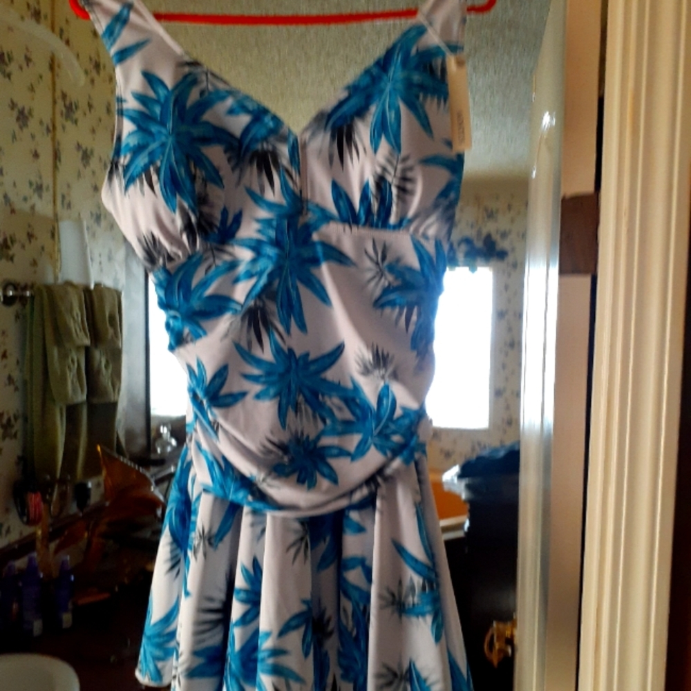 Ladies Aontus Swimwear